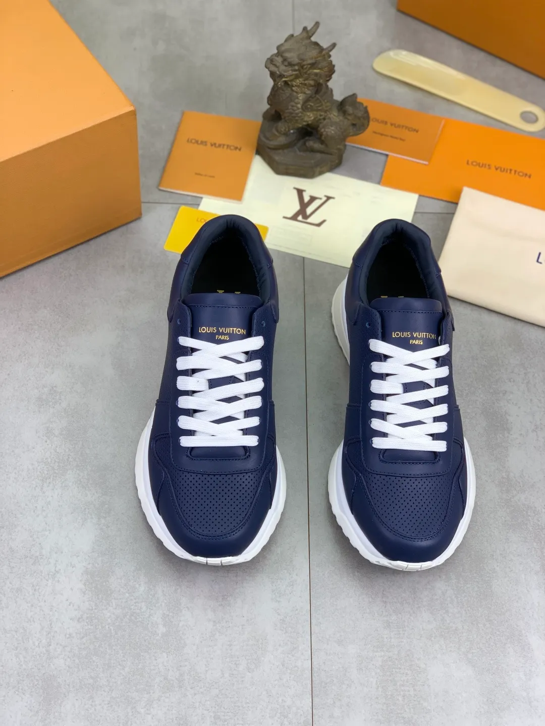 Men's men's shoes P680 new style 💶[LOUIS VUITTON] (original order) new style 🍀LV Louis Vuitton * - top version of LV classic trendy shoes! Use imported original cowhide and water-dyed cowhide lining. The latest original wear-resistant TPU combination outsole! High quality products! Multiple colors available, code number: 39-45 (46 customized)